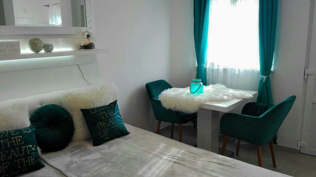 Studio Apartman Vortex فاجانا المظهر الخارجي الصورة